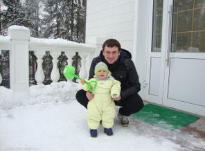 На прогулке вместе с папой!!!