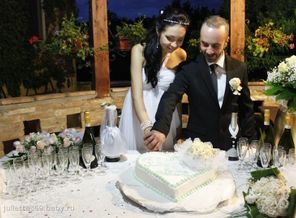 zVYMG8LA4W8