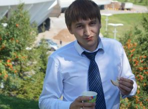 это наш папа, который втихаря решил похомячить)))
