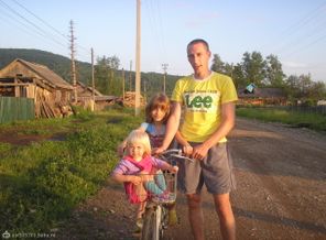 "папулечка, а третьего куда сажать будешь?"
