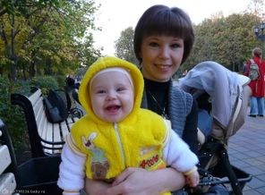 светим первыми зубками