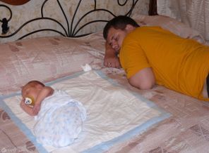 Мы с папой похожи манерой поведения))))