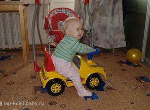 На машине :-)