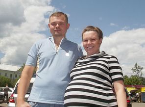 Я не тот человек, который скажет: "Рядом со мной все будет хорошо!" Я тот, который скажет: "Будет по-разному, но я буду рядом".........Лето 2012г.