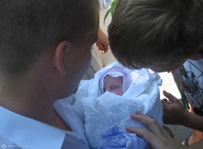 Наша выписка из роддома 25.06. 2012