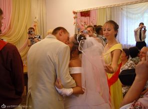 Поцелуй в загсе