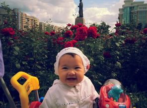 довольная