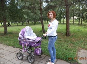 мама с коляской,первый раз