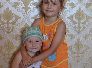САШЕНЬКА И ЛИЗОЧКА