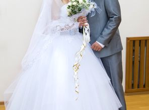 Наш первый супружеский поцелуйчик!!!