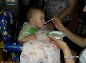 Кушаем кашку впервые!