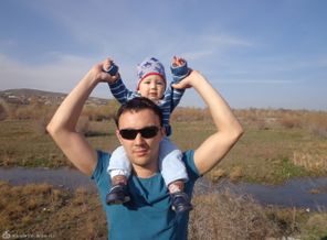 Папочка с сыночком