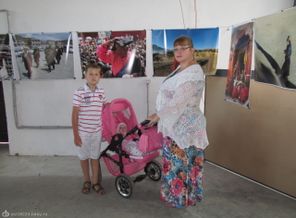 На фото выставке)