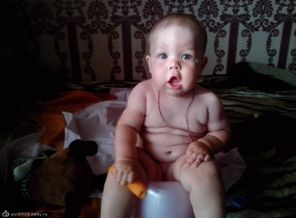 Первые успехи на горшке!