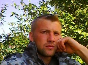 Наш папуля в раздумье)))