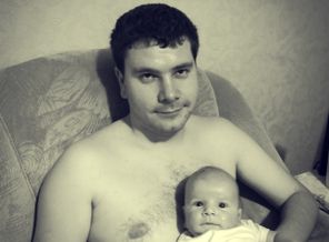 Наш папка с Артёмкой)