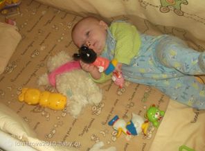 Сашуня играет!!!