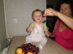 Вкусна ягодка черешенка