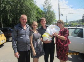 выписка из роддома..с Ангелиночкой)*