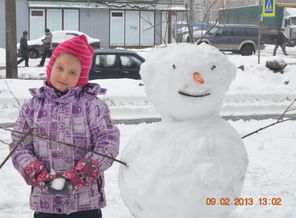 Алёна и снеговик