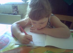 Ксюше 4года-учится писать