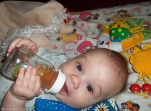 Lubby-удобно!!! В 3,5 мес. уже держим!